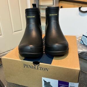 Women Pendleton Boots
